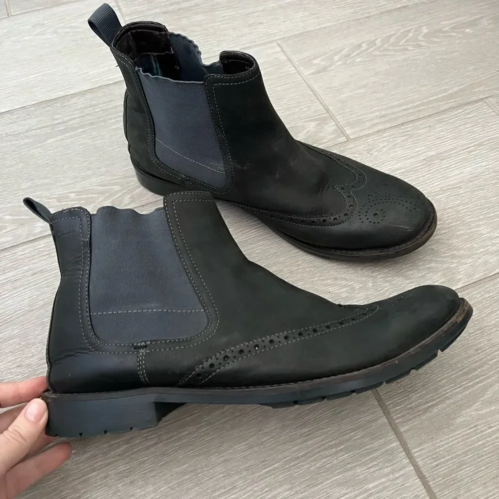 Clarks Garnet Wingtip Chelsea Boot Dark Grey Leather 11 M